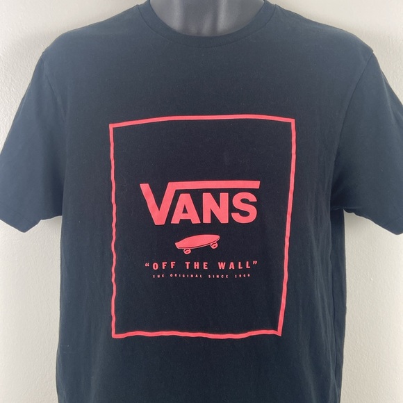 ✨3/$25✨ Vans Slim Fit Pink and Black Graphic Tee - M - Picture 2 of 8